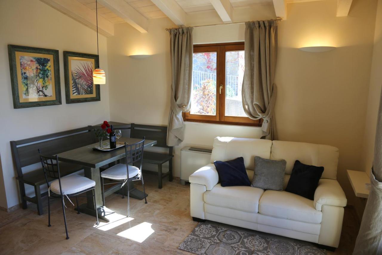 Casa Vacanze Squarcialupi カステッリーナ・イン・キアンティ シエナ エクステリア 写真