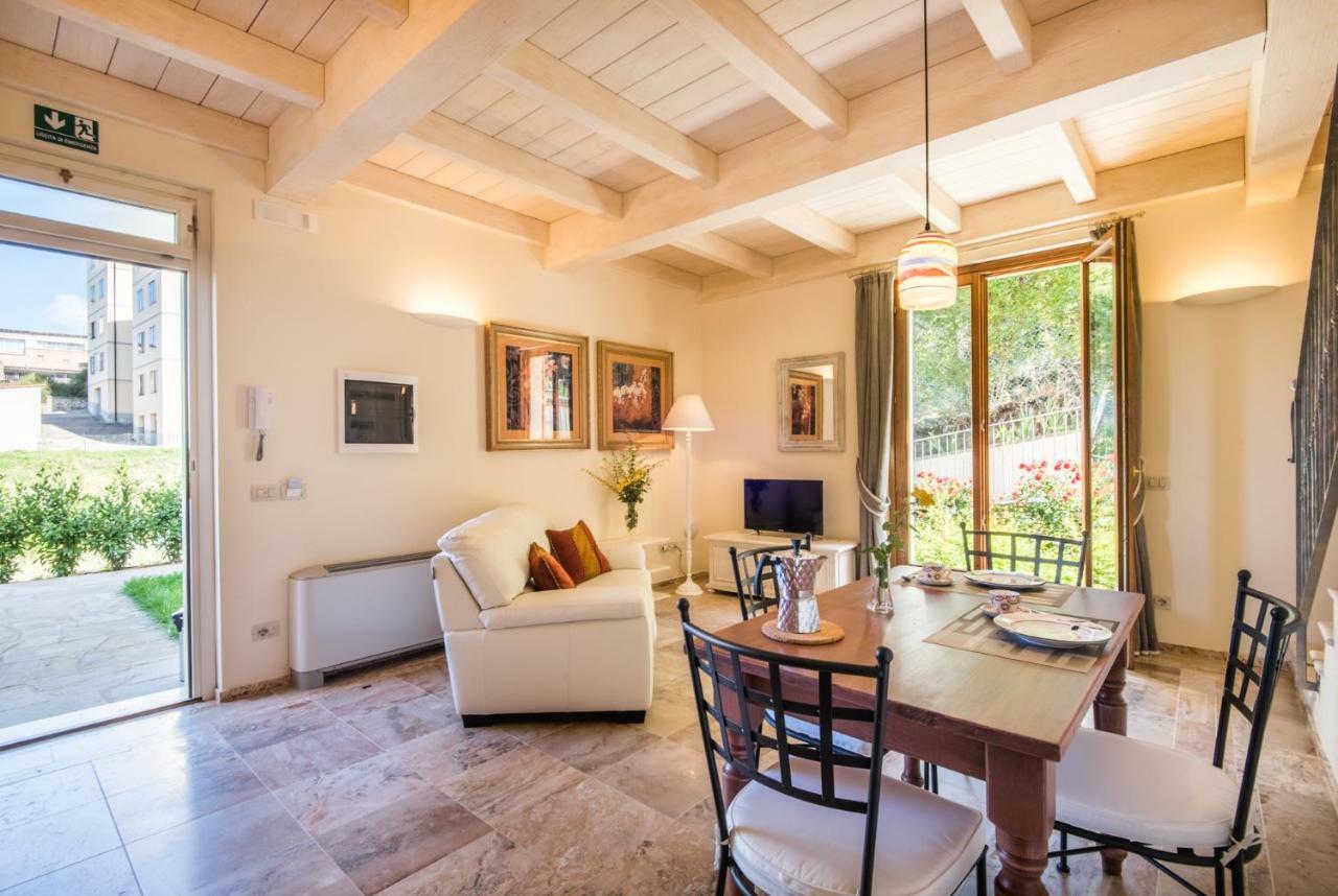 Casa Vacanze Squarcialupi カステッリーナ・イン・キアンティ シエナ エクステリア 写真