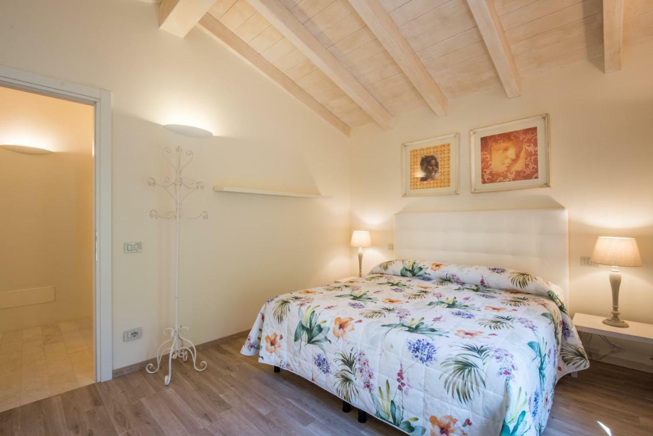 Casa Vacanze Squarcialupi カステッリーナ・イン・キアンティ シエナ エクステリア 写真