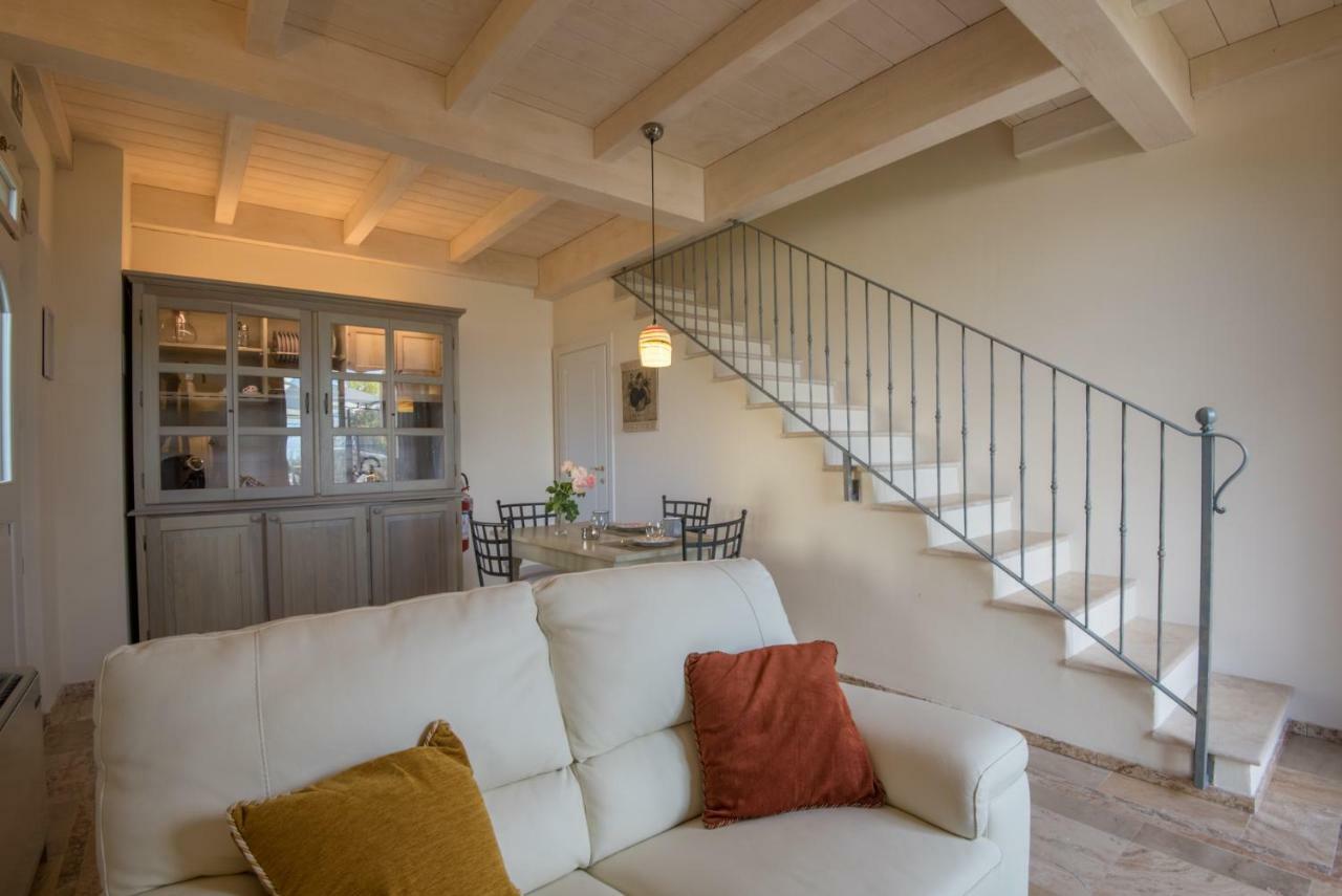 Casa Vacanze Squarcialupi カステッリーナ・イン・キアンティ シエナ エクステリア 写真