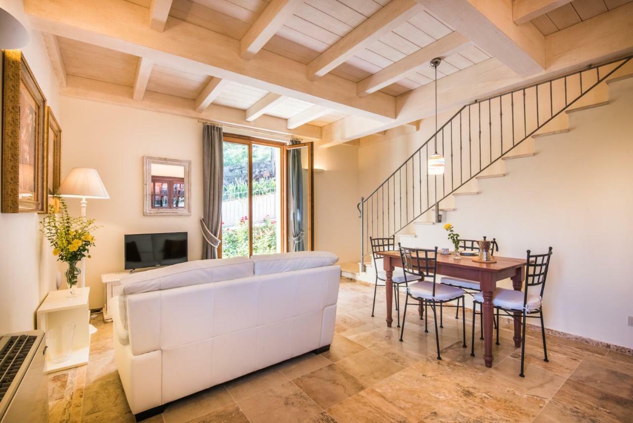 Casa Vacanze Squarcialupi カステッリーナ・イン・キアンティ シエナ エクステリア 写真