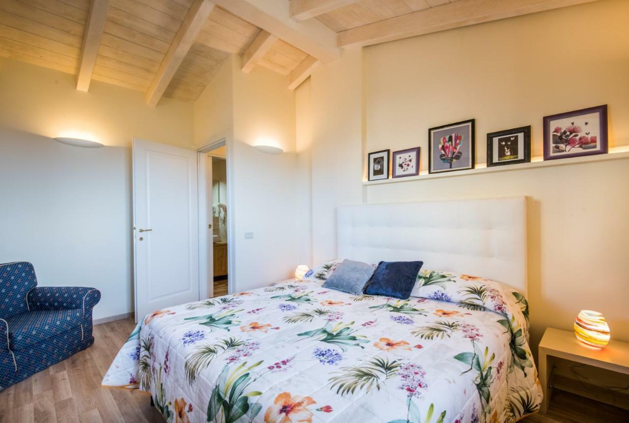Casa Vacanze Squarcialupi カステッリーナ・イン・キアンティ シエナ エクステリア 写真